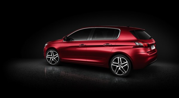 Peugeot 308 130513